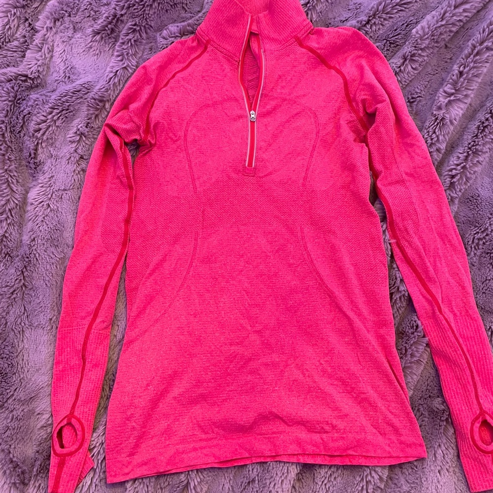 Red Lululemon top